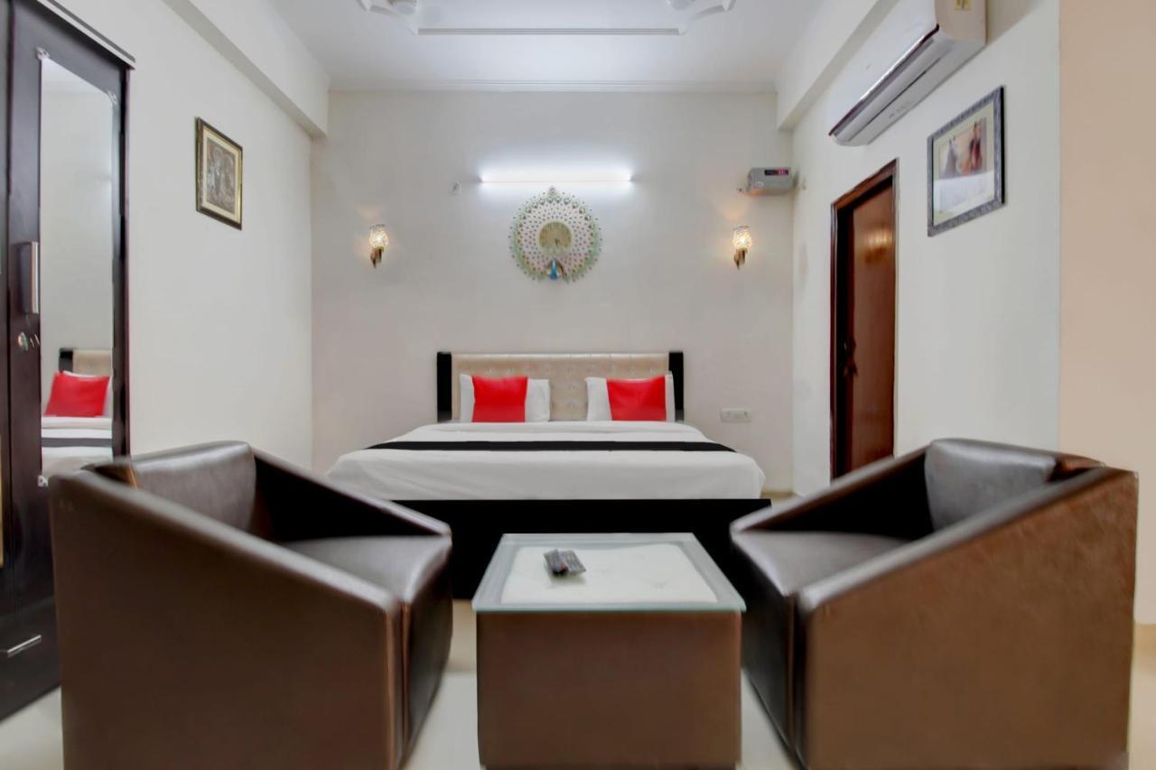 Elegance Resort Mathura Extérieur photo