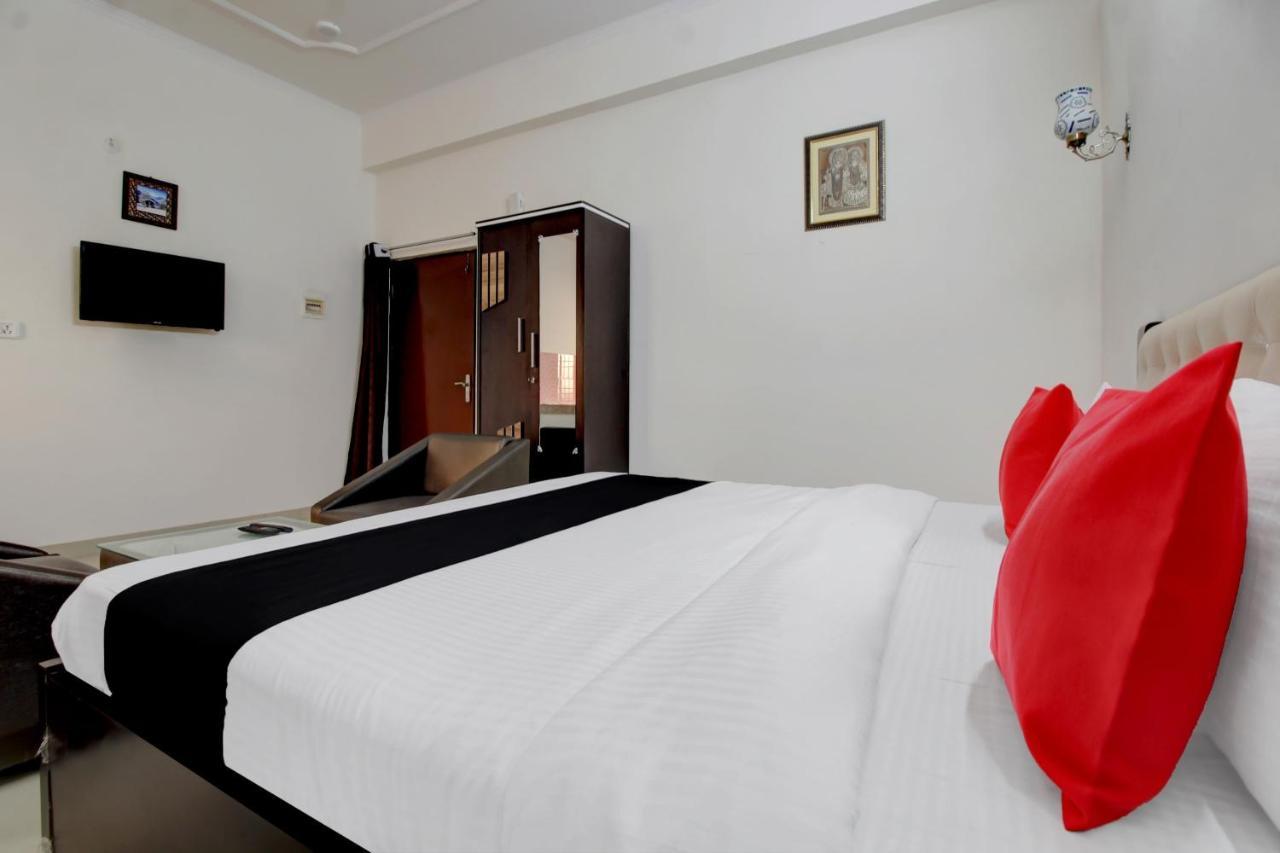 Elegance Resort Mathura Extérieur photo