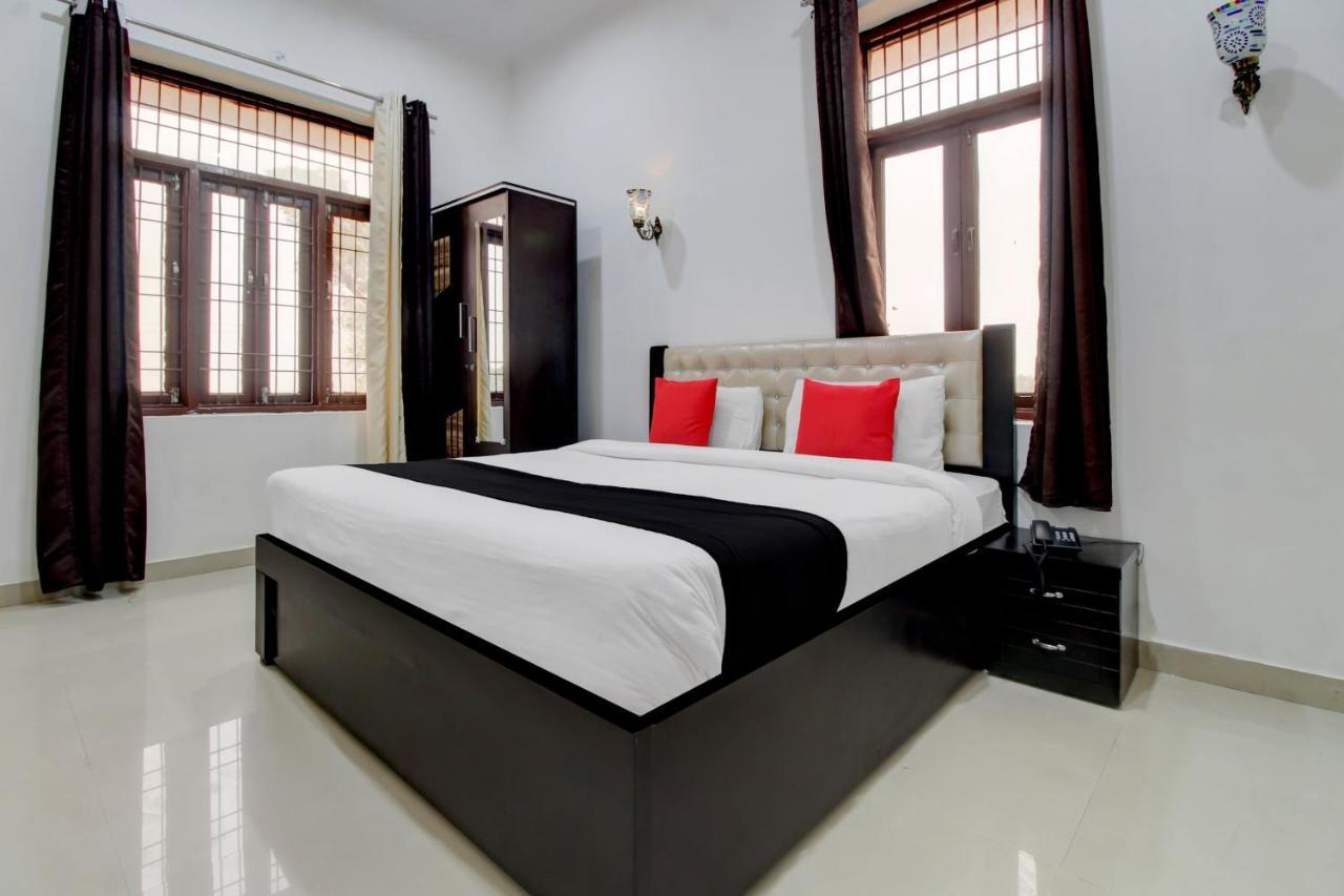 Elegance Resort Mathura Extérieur photo